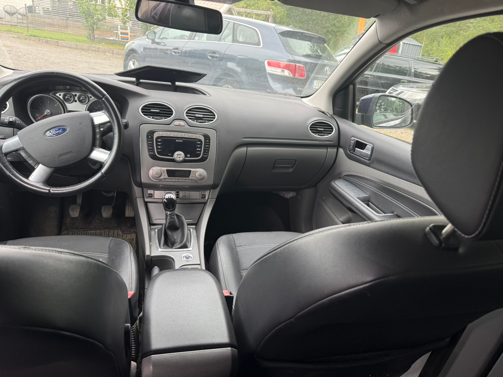 Ford Focus Kombi 1.6 TDCi Manuell 2011, bild 5/5