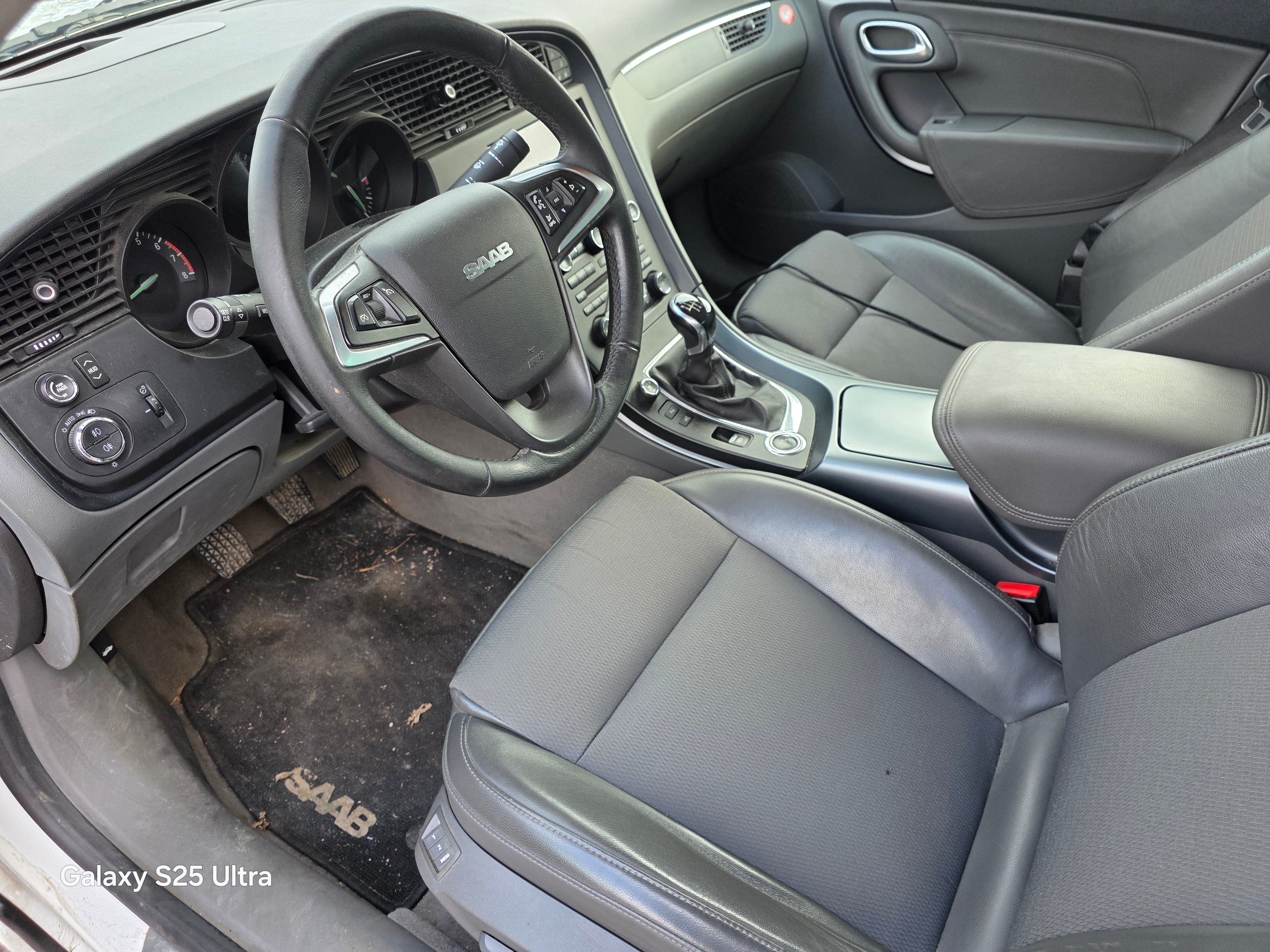 Saab 9-5 SportSedan 2.0 T XWD Manuell 2010, bild 6/9