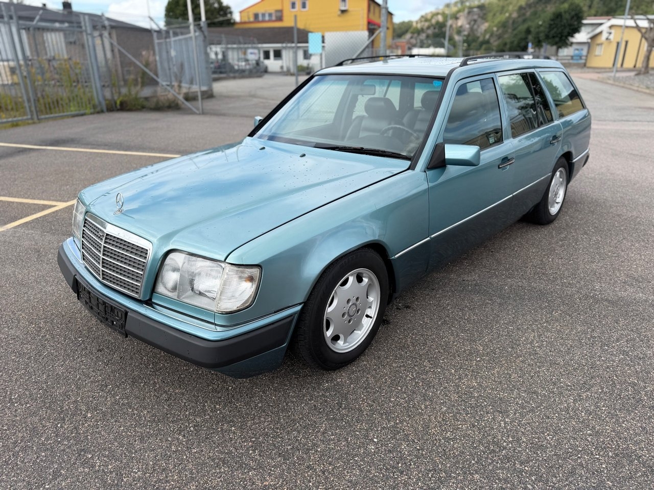 Mercedes-Benz E