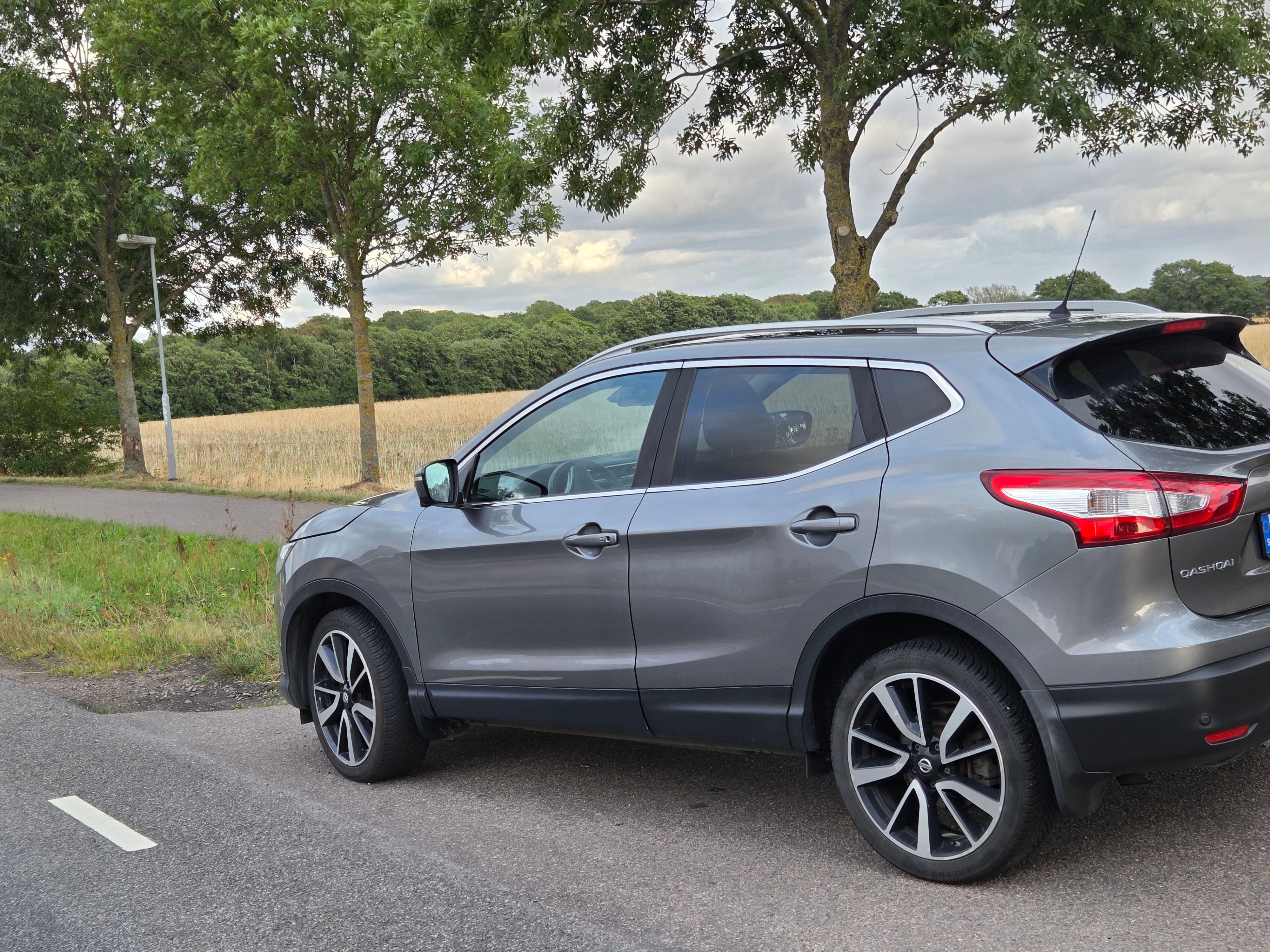 Nissan Qashqai 1.2 DIG-T Manuell 2014, bild 4/4