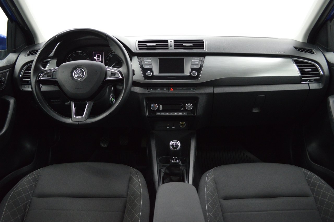 Skoda Fabia 2015, kuva 7/10
