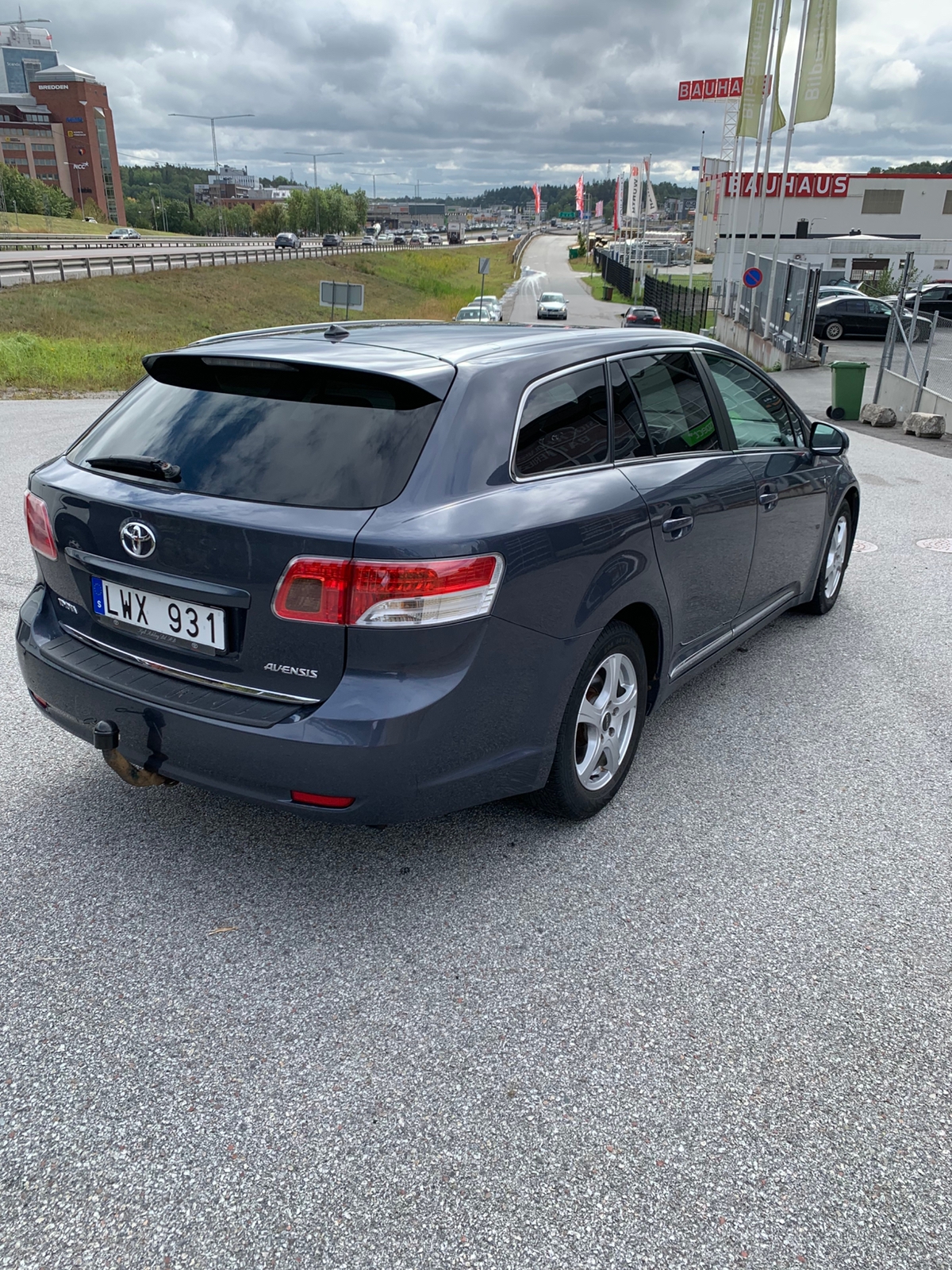 Toyota Avensis Kombi 2.0 D-4D Manuell 2011, bild 2/8