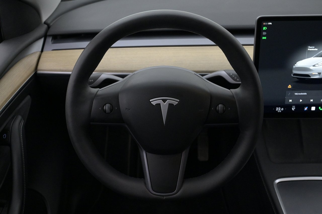 Tesla Model Y 2023, bild 7/10