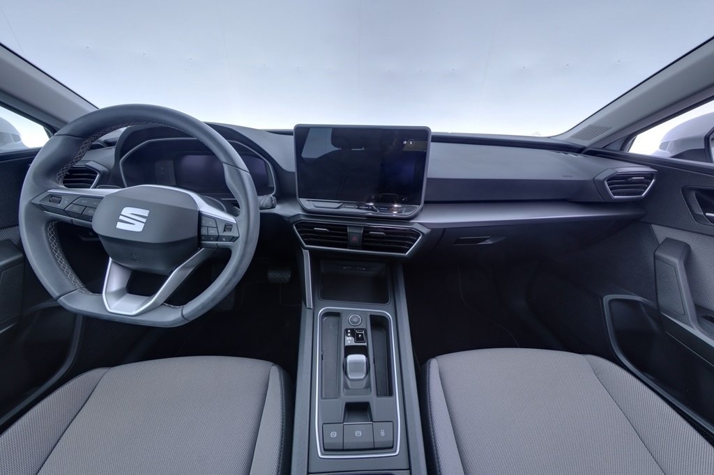Seat Leon eTSI 115Hk Dragkrok/värmare 2025, bild 7/10