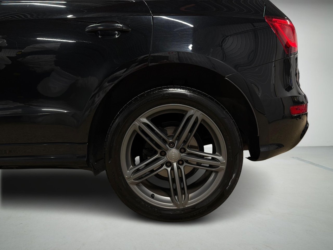 Audi Q5 2.0 TDI quattro S-Line 190 HK 2016, kuva 6/10