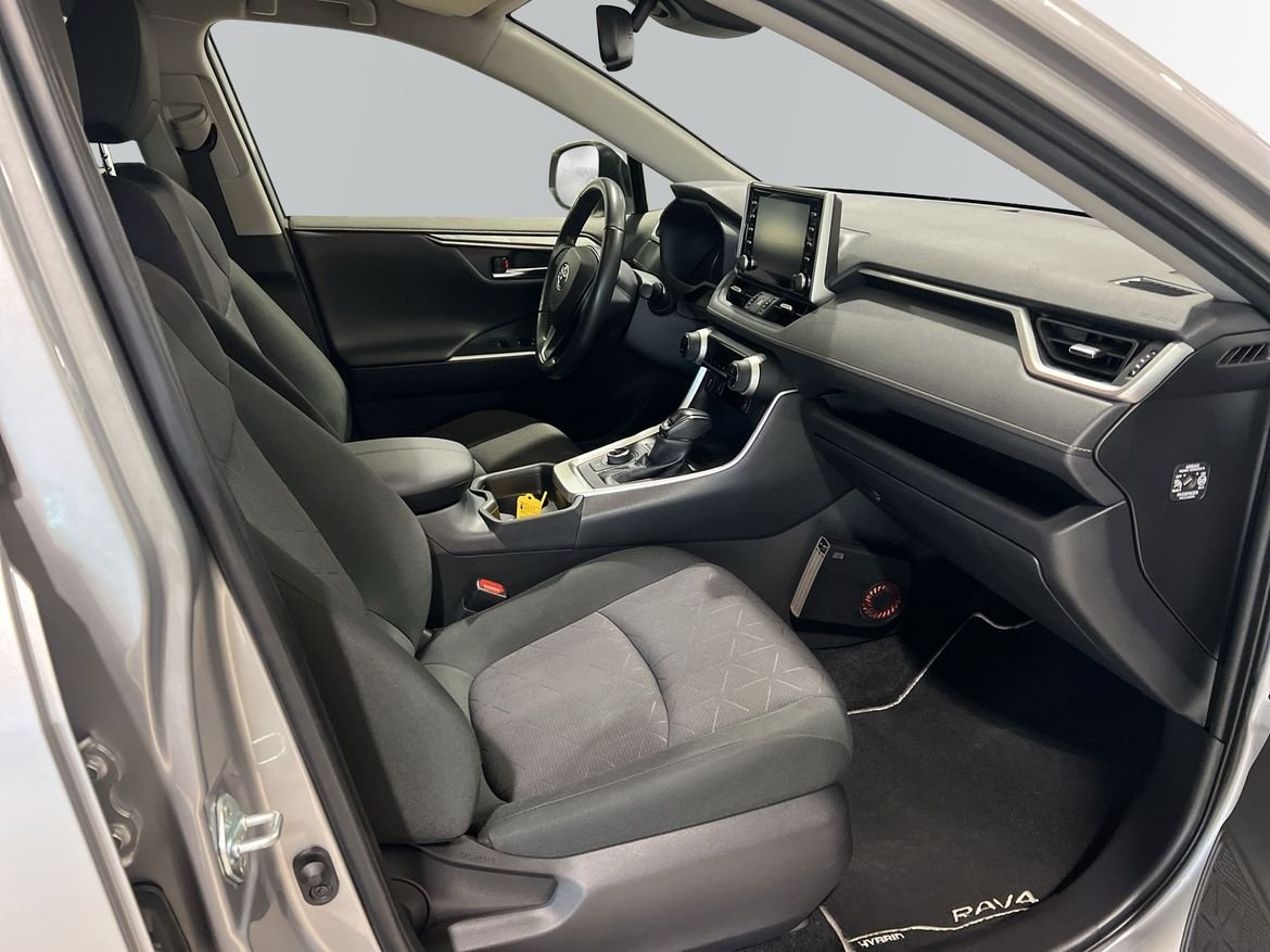 Toyota RAV4 2020, bild 6/10