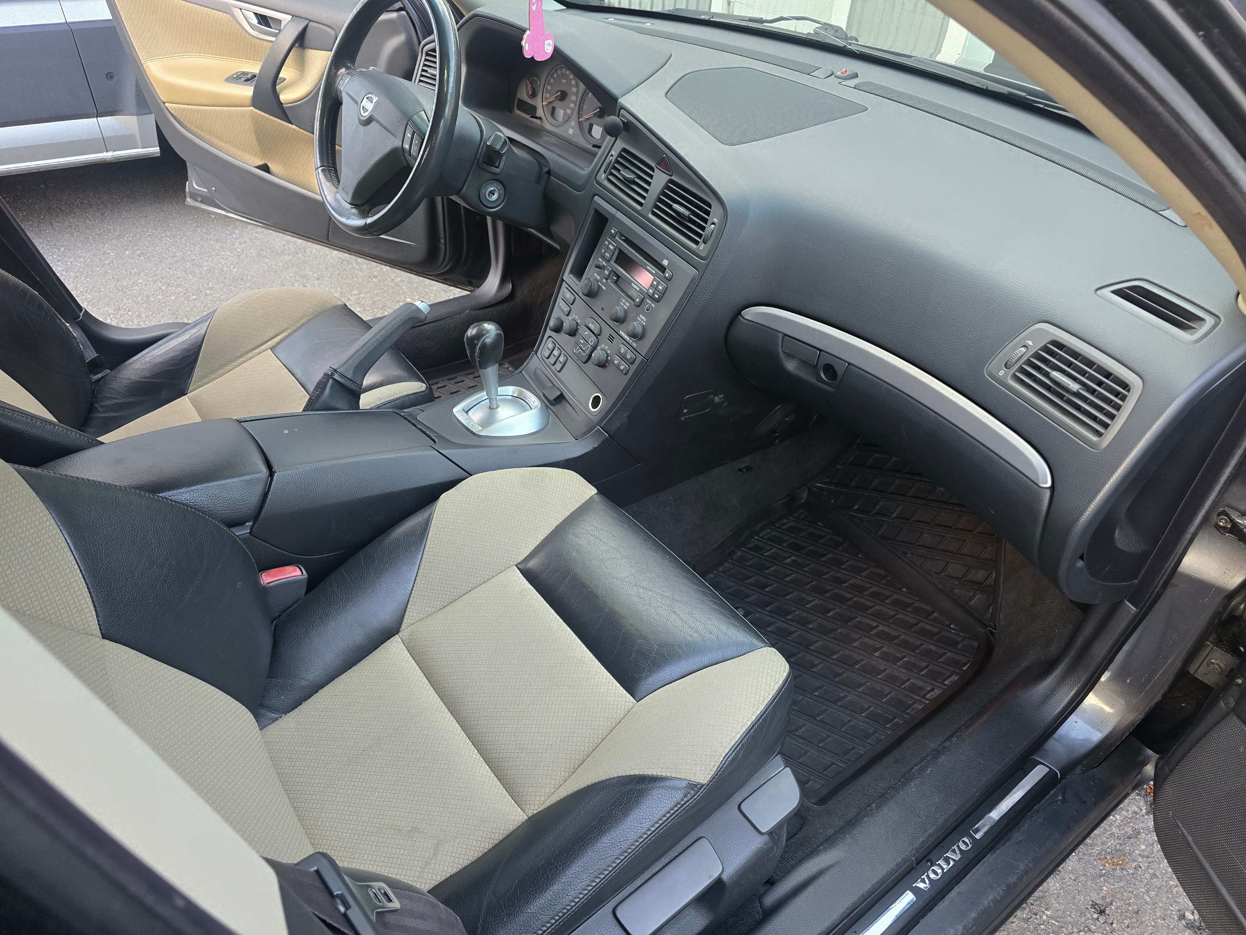 Volvo S60 2.5T AWD Manuell 2003, bild 6/10