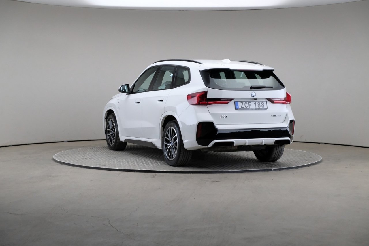BMW X1 xDrive25e 245hk M Sport 2025, photo 2/10