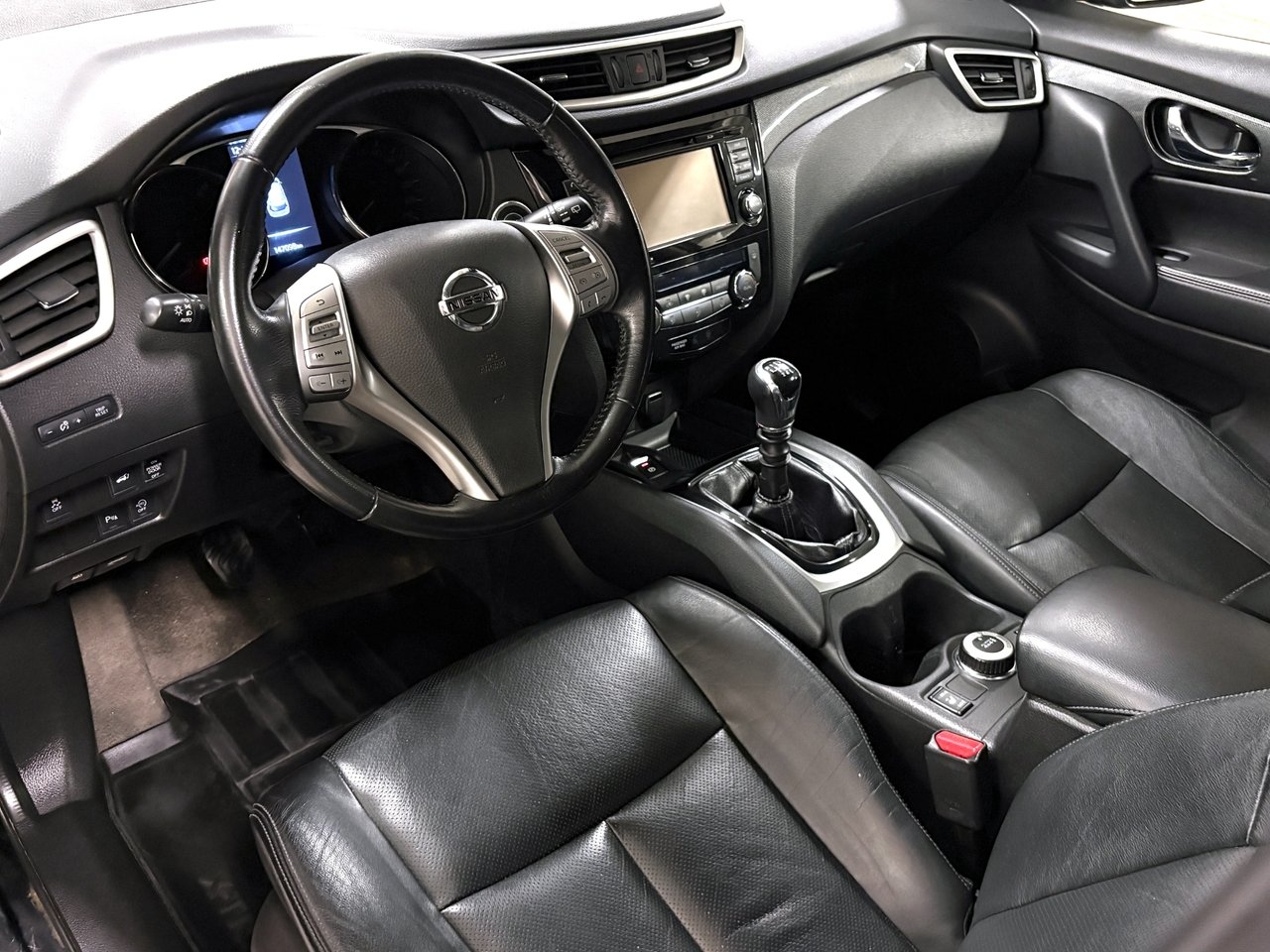 Nissan X-Trail 1.6 dCi DPF 4x4 Euro 6 2016, bild 5/10