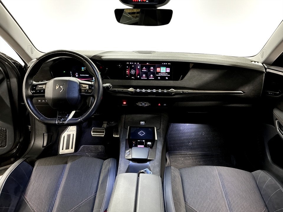 DS 4 E-Tense P.Line+ PHEV 225hk Aut 2022, kuva 6/10