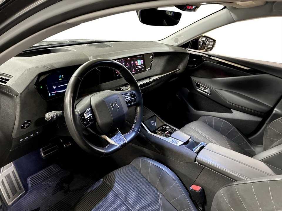 DS 4 E-Tense P.Line+ PHEV 225hk Aut 2022, kuva 4/10
