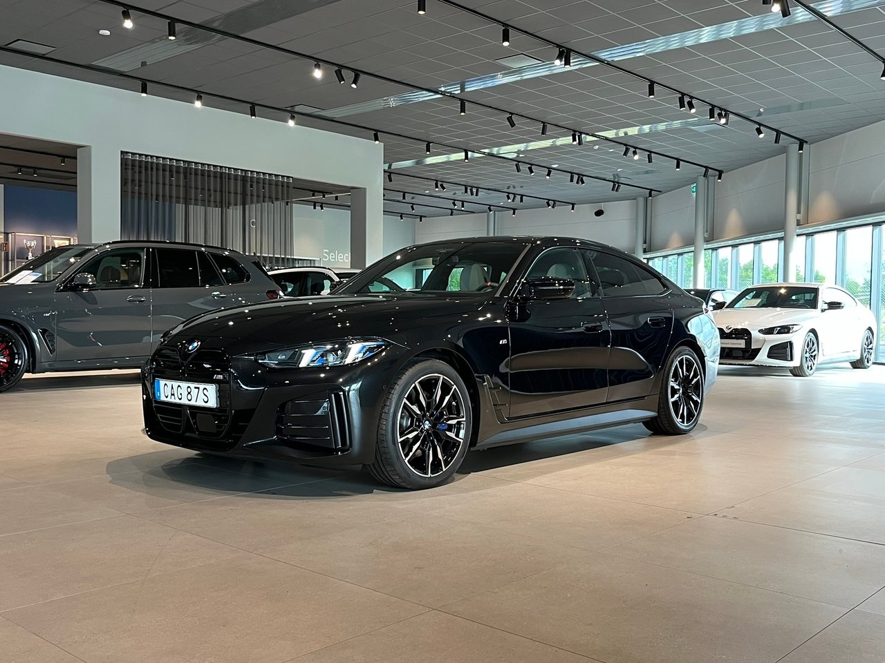BMW i4