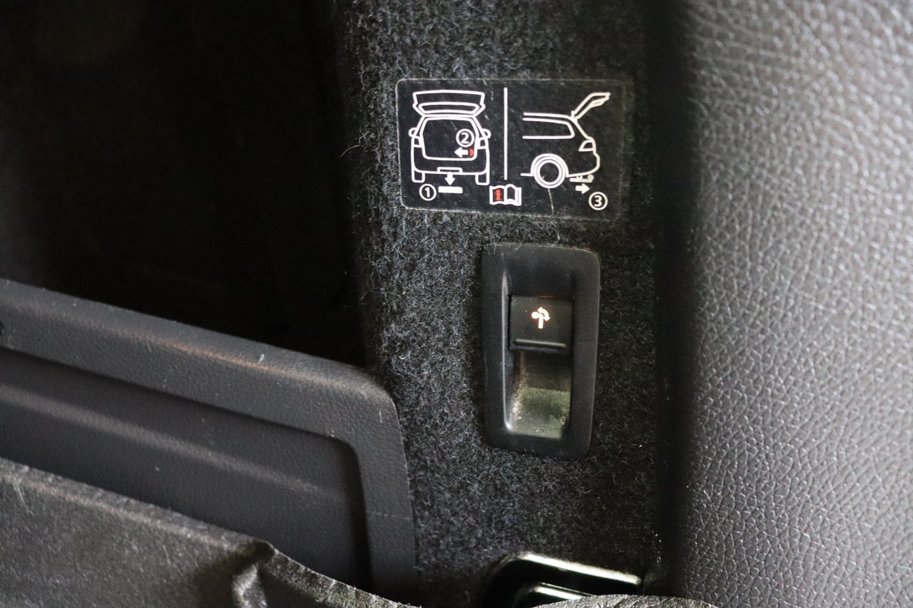 Volkswagen Passat 2013, bild 7/10
