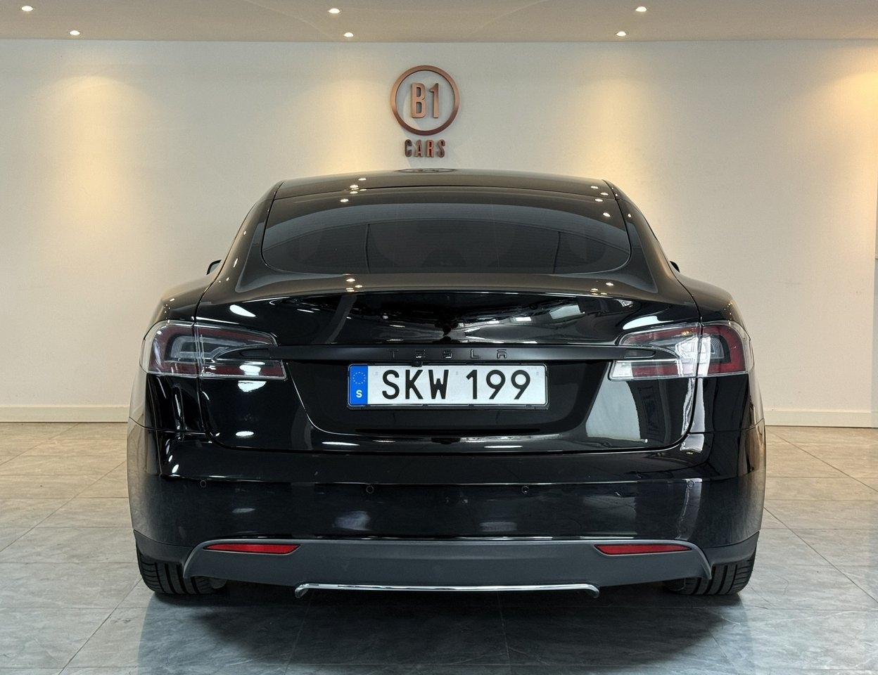 Tesla Model S 2013, kuva 7/10