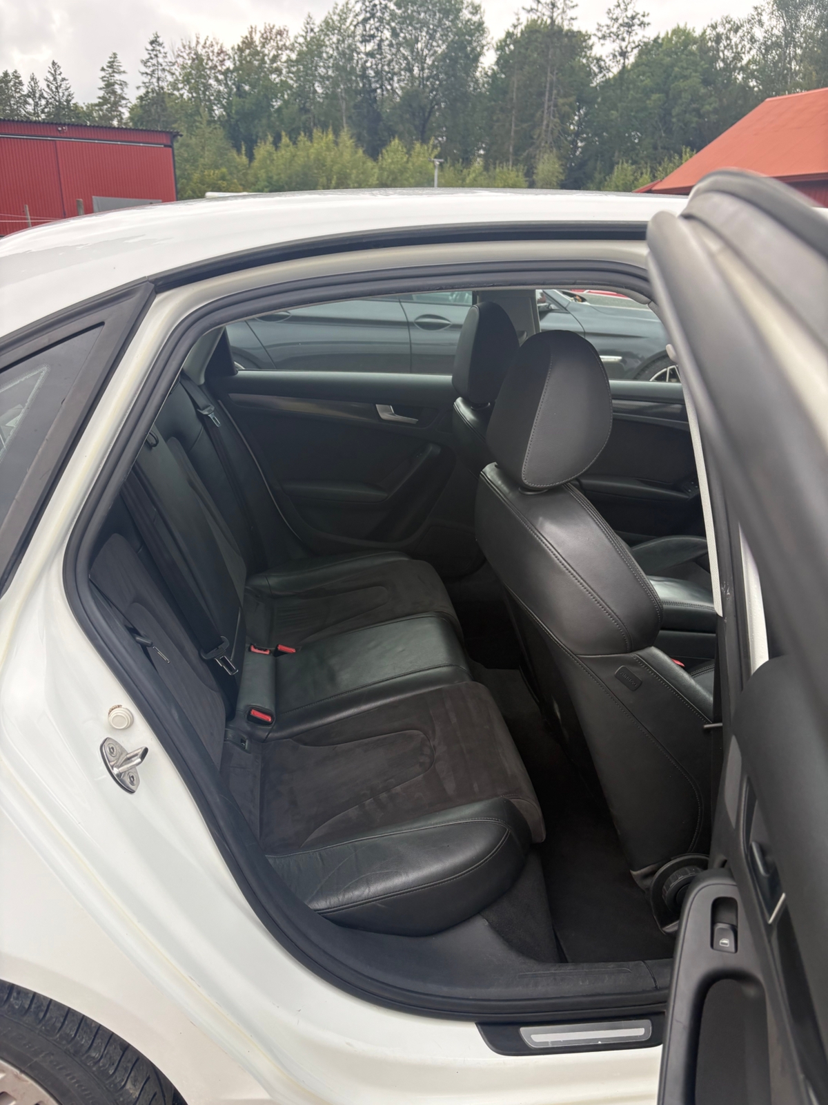 Audi A4 Sedan 1.8 TFSI Multitronic 2011, bild 5/6