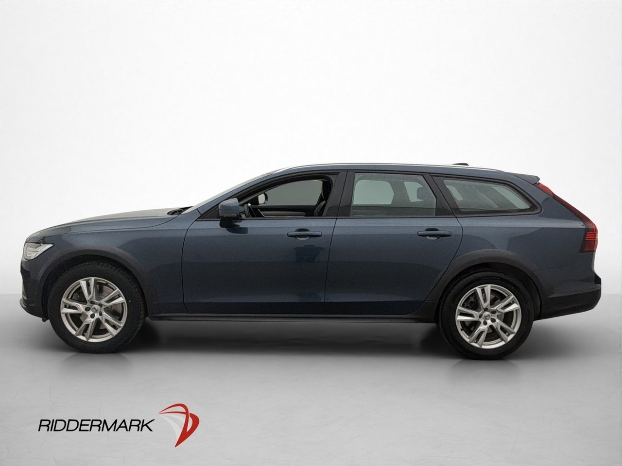Volvo V90 Cross Country B4 AWD D-Värmare 2023, bild 4/33