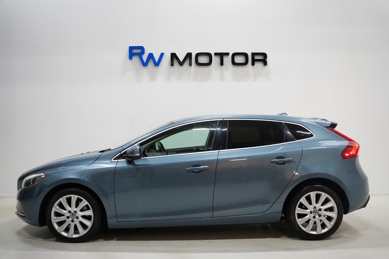 Volvo V40 D4 177hk Momentum 2013, bild 3/10