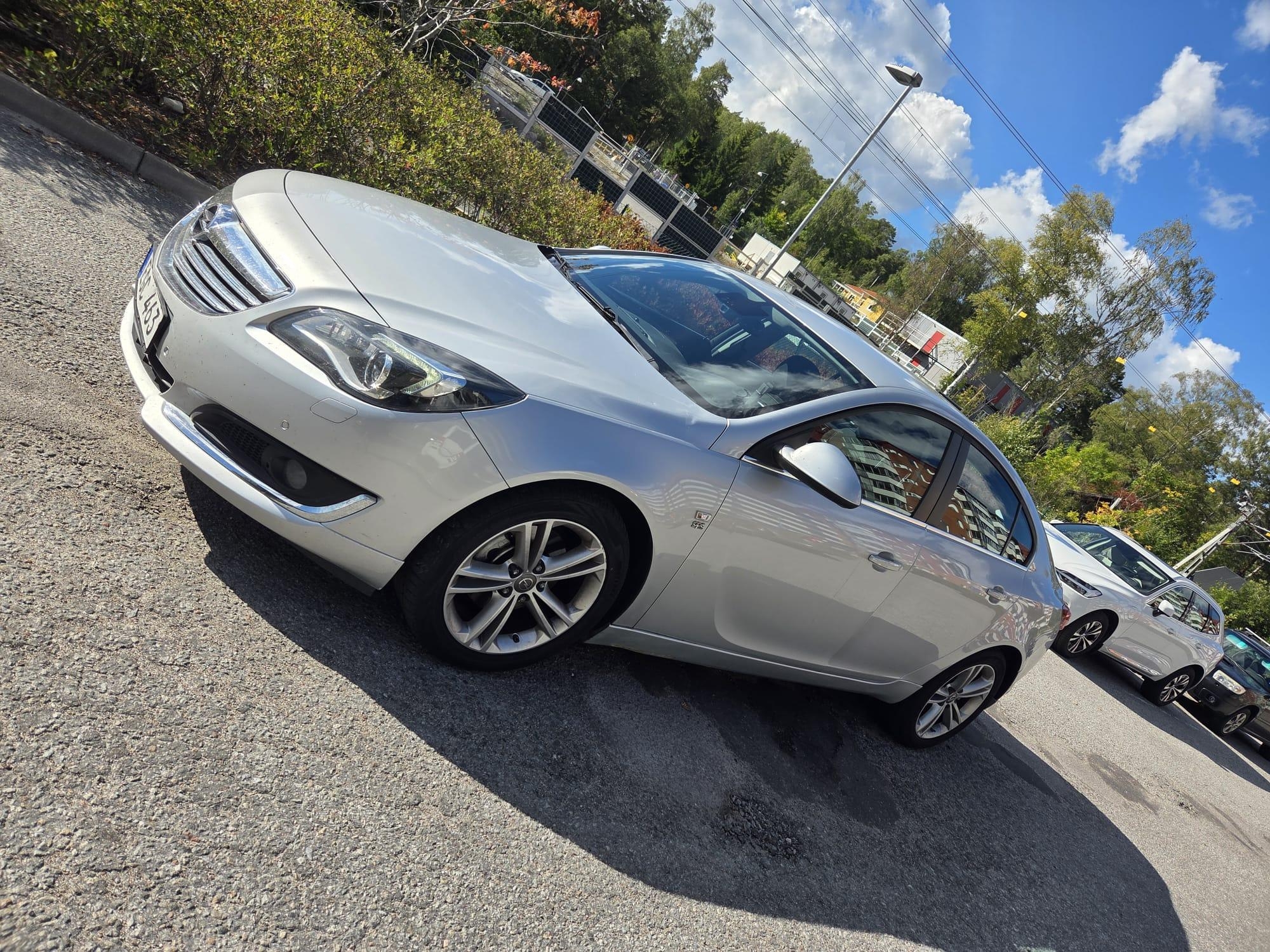 Opel Insignia 2.0 CDTI 4x4 Manuell 2014, bild 2/10
