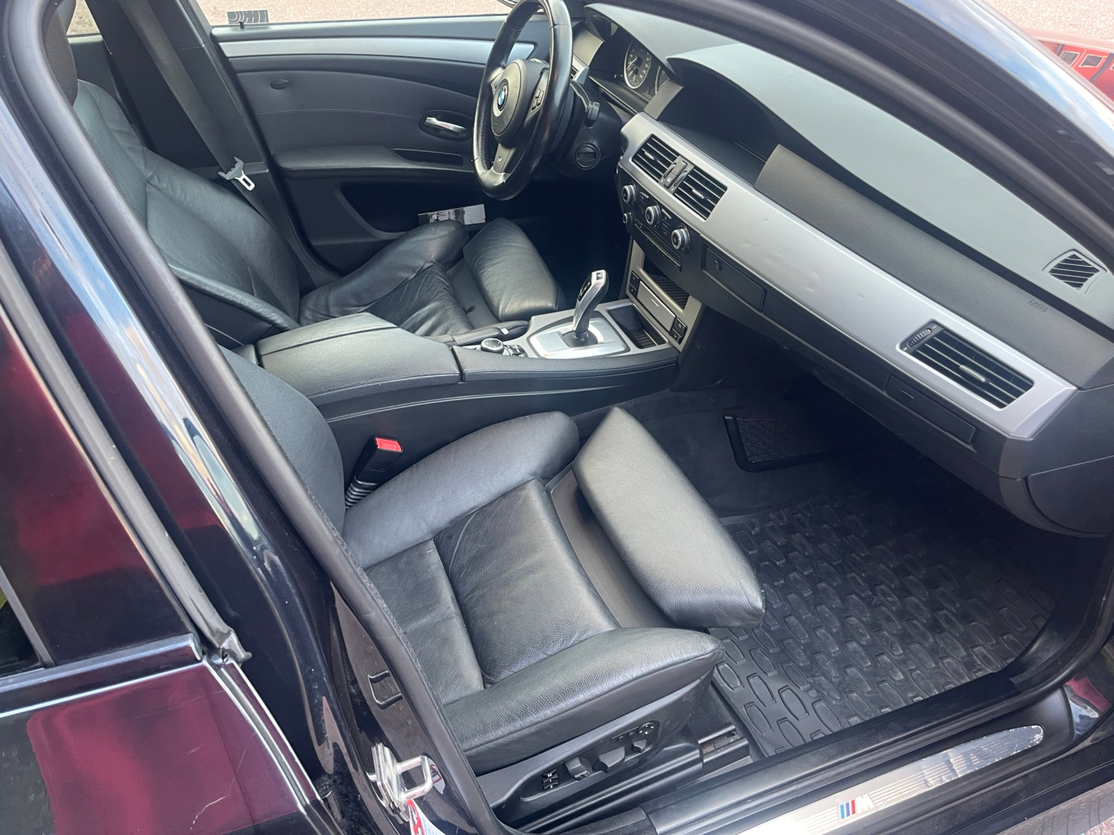 BMW 520 d Touring Automatisk 2010, bild 3/4
