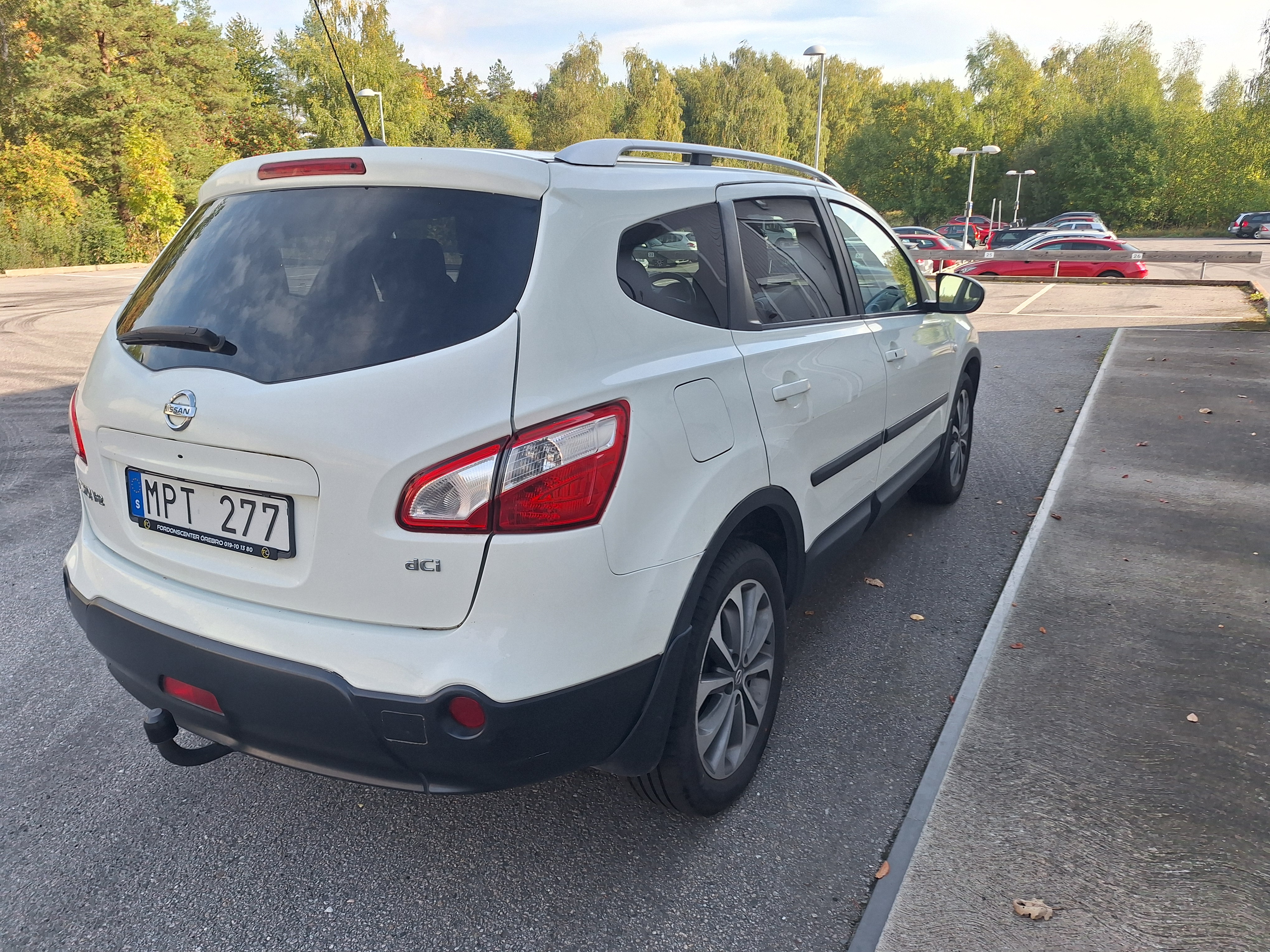 Nissan Qashqai+2 2011, kuva 4/19