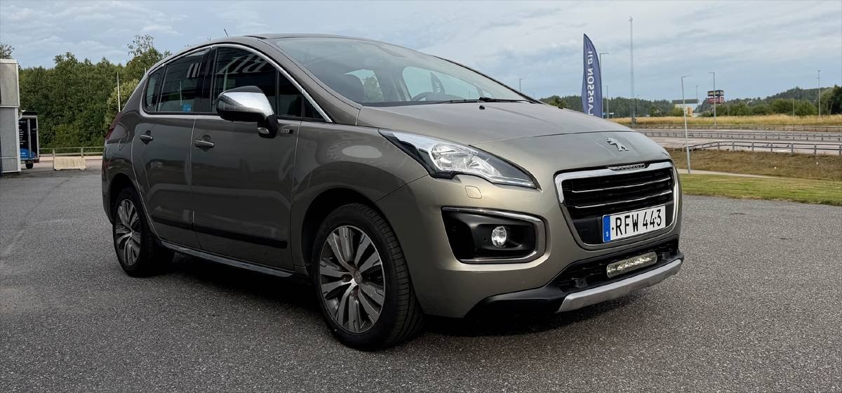 Peugeot 3008 Style 1.2 e-THP 130hk 2016, bild 4/8