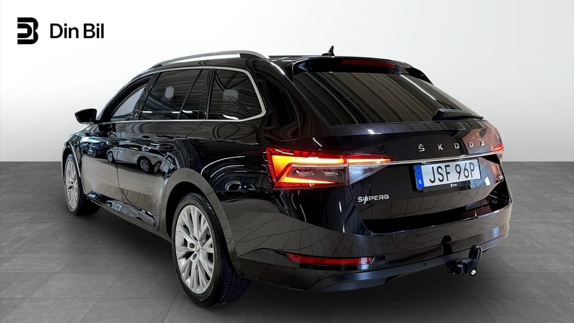 Skoda Superb 2023, bild 3/24