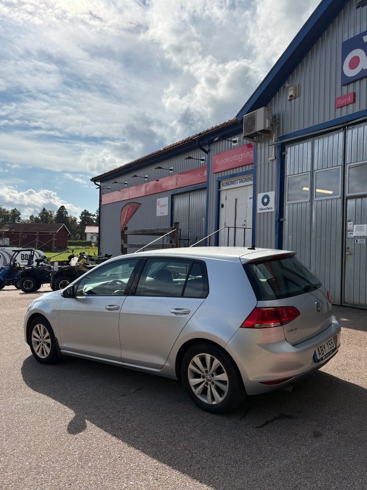 Volkswagen Golf 5-dörrar 1.2 TSI Euro 6 2016, bild 3/8
