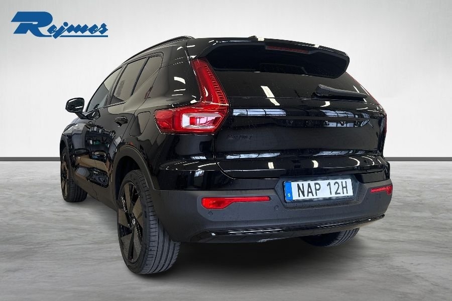 Volvo EX40 2025, photo 5/21
