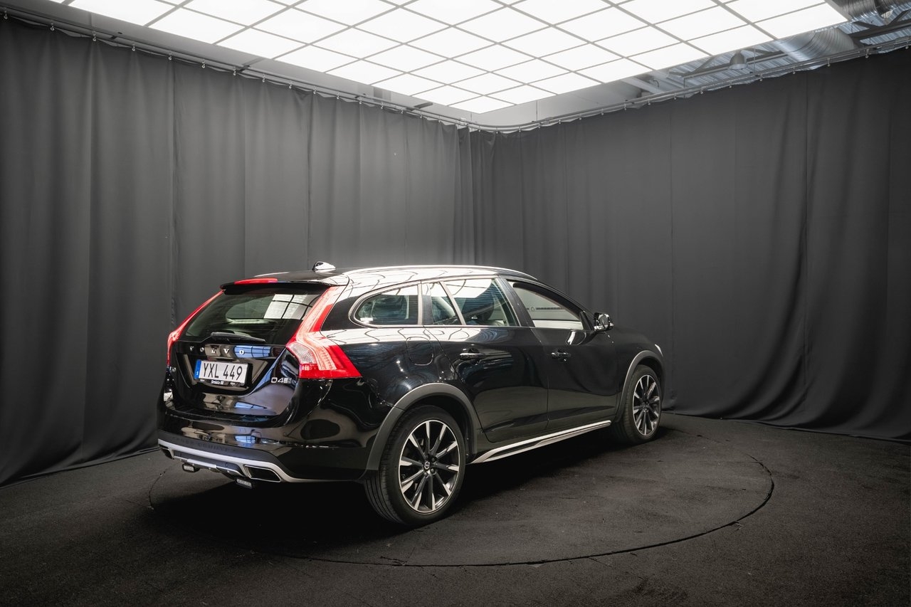 Volvo V60 Cross Country 2018, bild 6/10