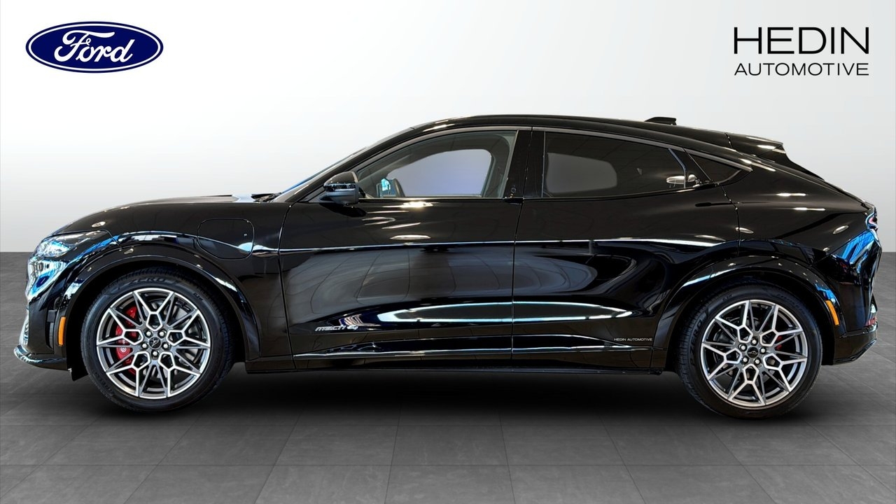 Ford Mustang Mach-E 2026, photo 6/10