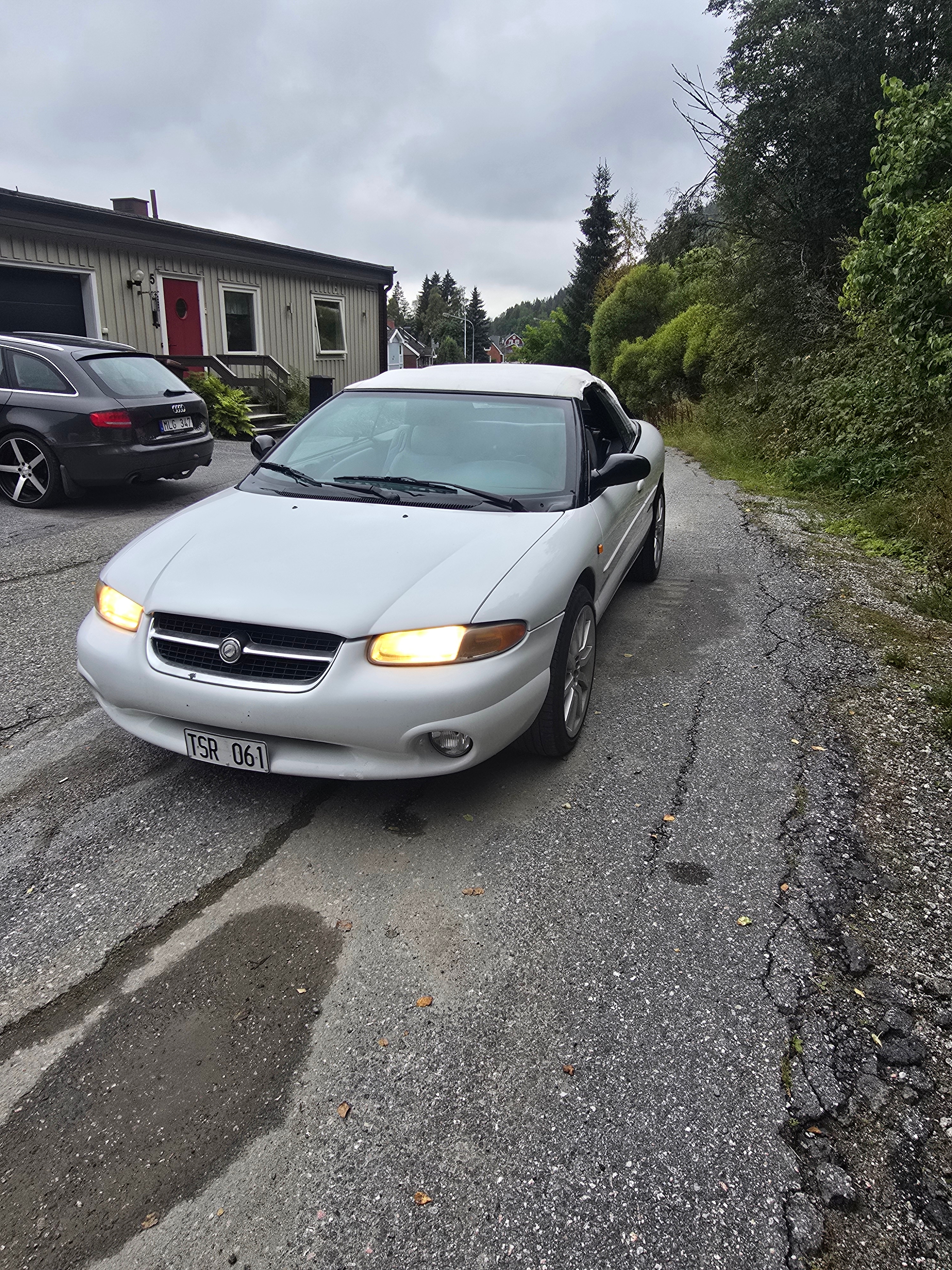 Chrysler Sebring 1996, bild 2/6
