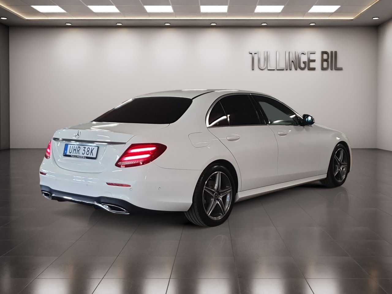 Mercedes-Benz E 2020, bild 5/10