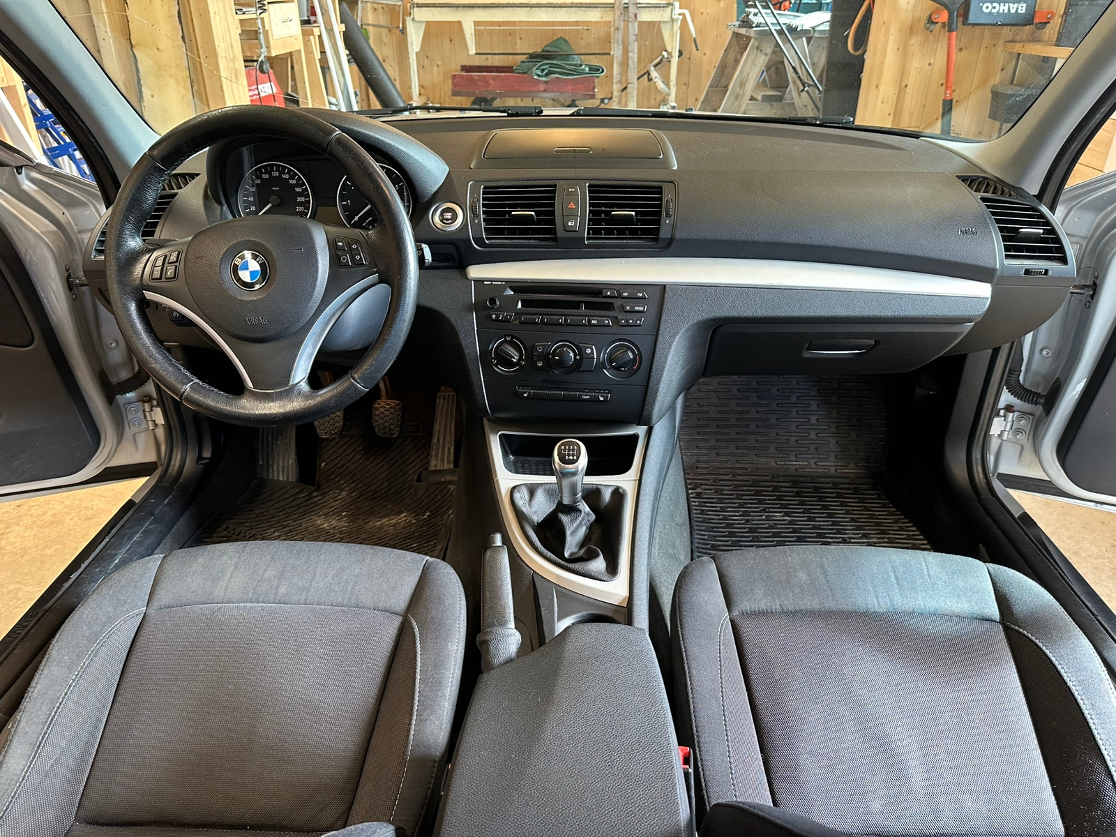 BMW 116 i 5-dörrars Manuell 2009, bild 7/9
