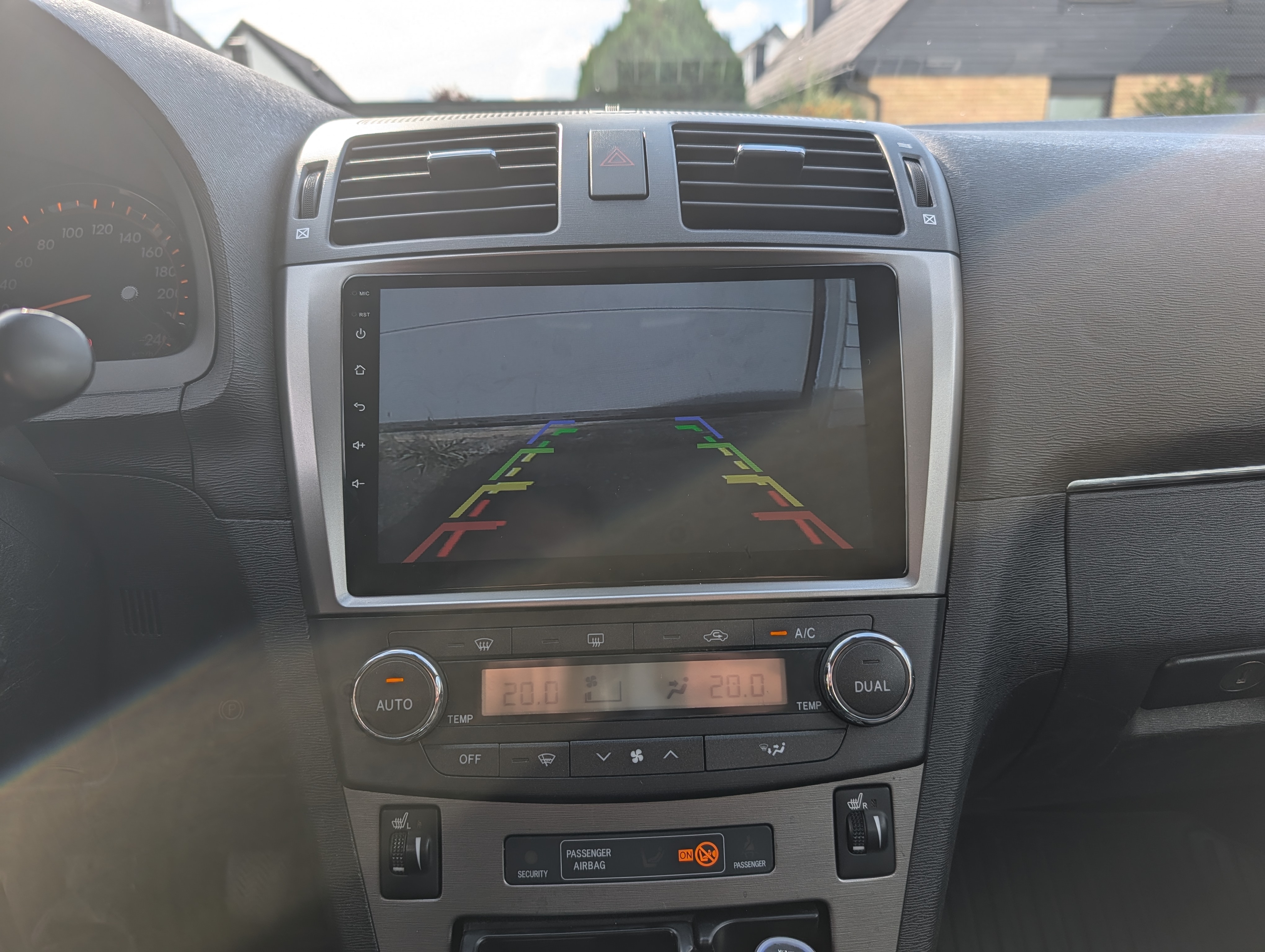 Toyota Avensis 2010, bild 6/7