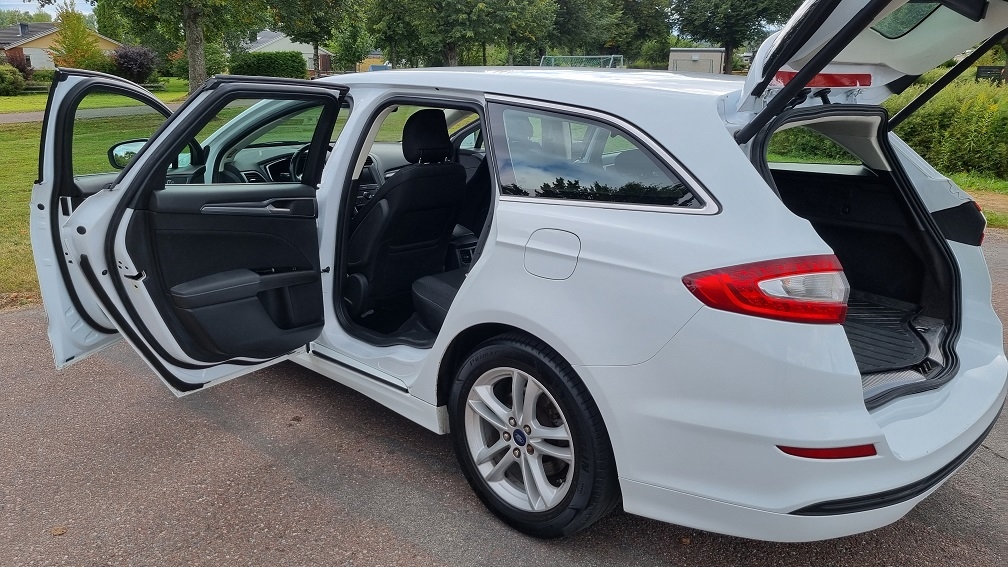 Ford Mondeo Kombi 2.0 TDCi Manuell 2015, kuva 7/10