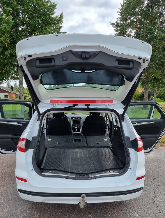 Ford Mondeo Kombi 2.0 TDCi Manuell 2015, kuva 2/10