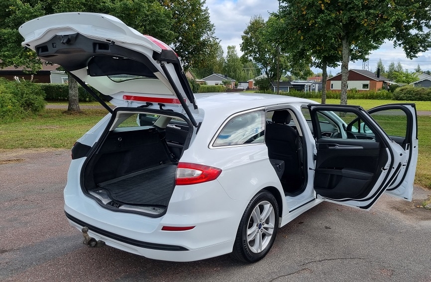 Ford Mondeo Kombi 2.0 TDCi Manuell 2015, kuva 4/10