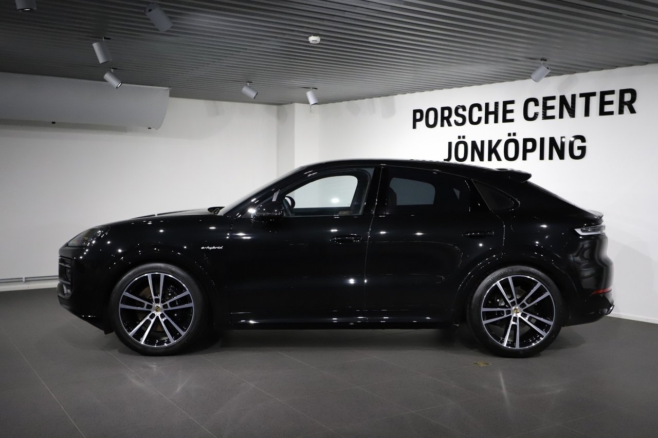 Porsche Cayenne E-Hybrid Coupé 470HK 2024, bild 2/10