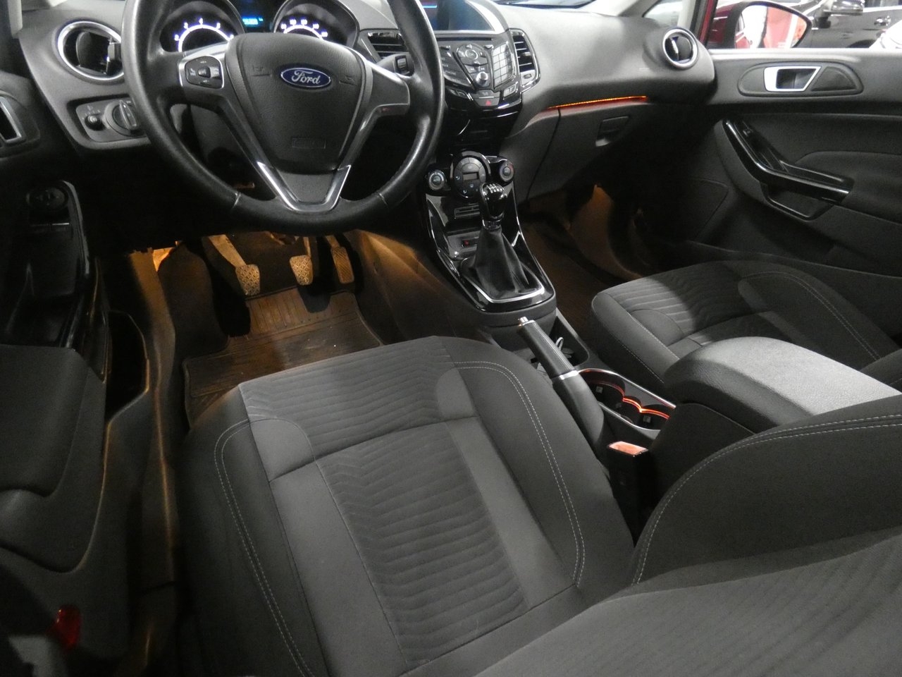 Ford Fiesta 5-dörrar 1.0 Titanium Euro 5 2015, photo 7/10