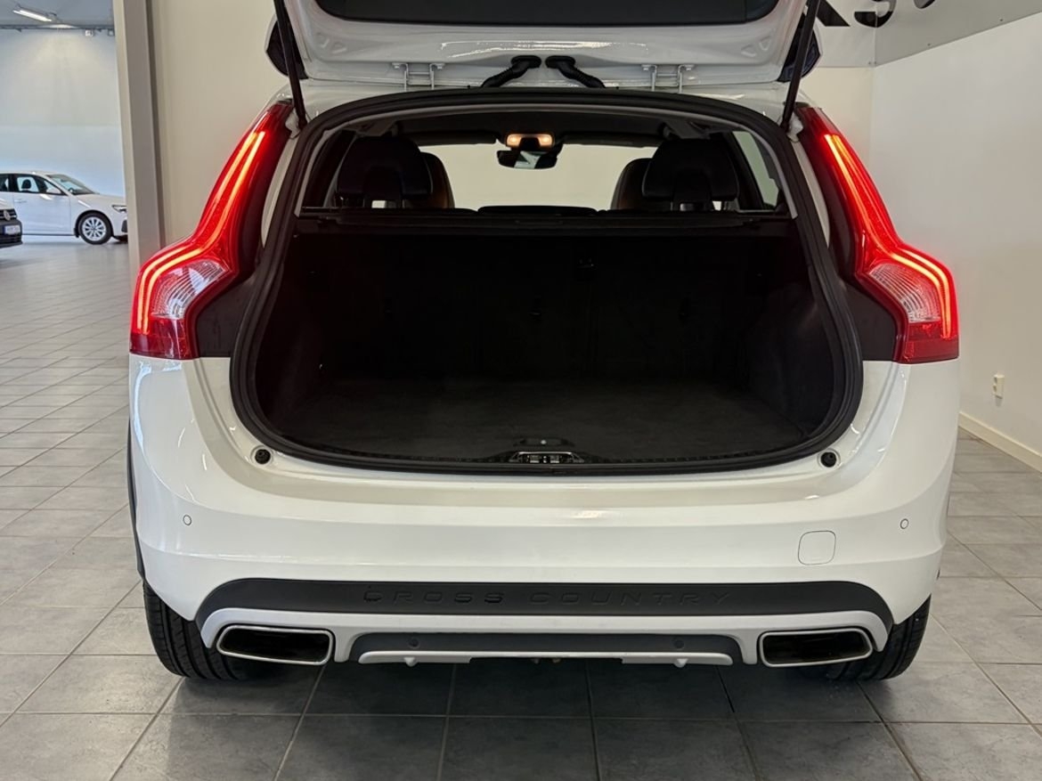 Volvo V60 Cross Country 2018, bild 5/10
