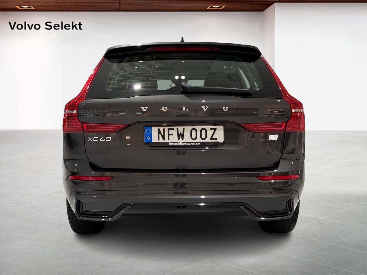 Volvo XC60 Recharge T6 Plus Dark Edition 2024, bild 7/20