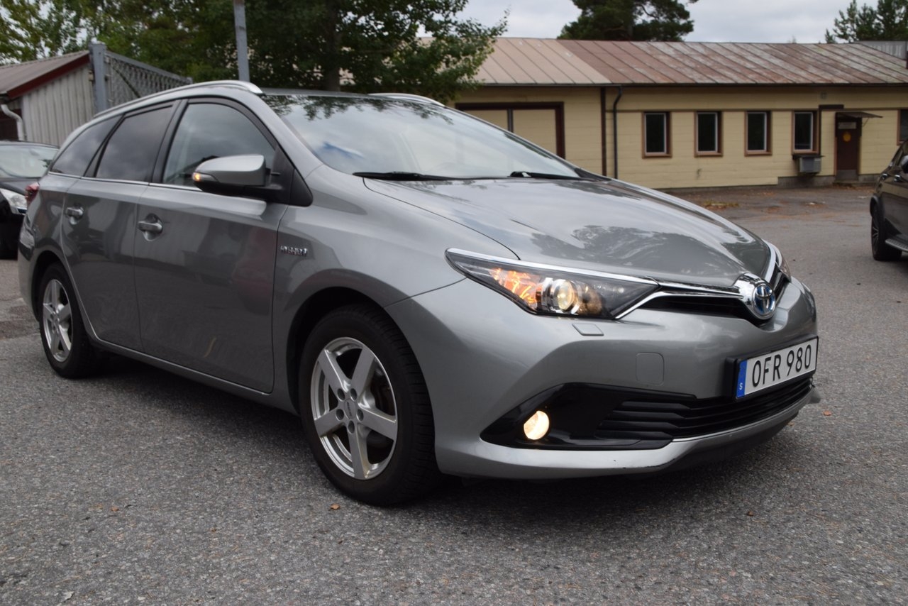 Toyota Auris 2016, bild 3/10