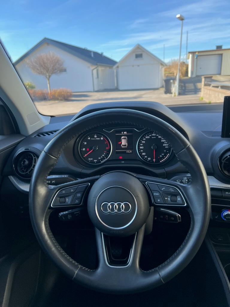 Audi Q2 1.0 TFSI Manuell 2018, bild 4/6