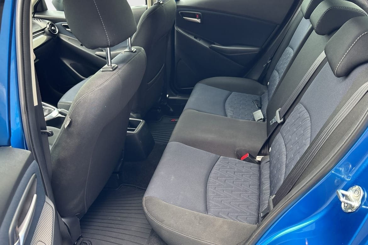 Mazda 2 1.5 SKYACTIV-G 2015, bild 7/10