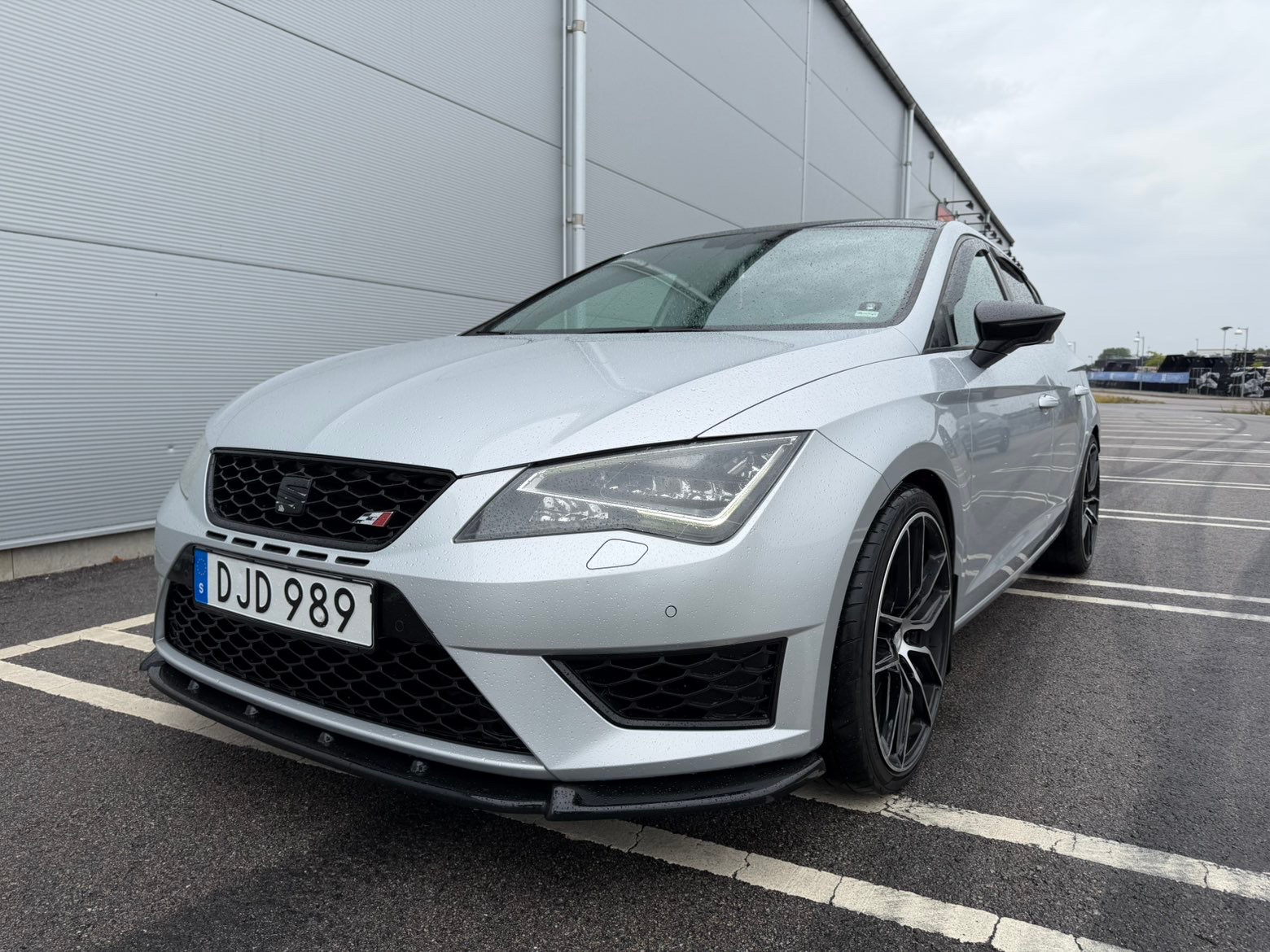 Seat Leon Cupra 2.0 TSI Manuell 2015, bild 2/7