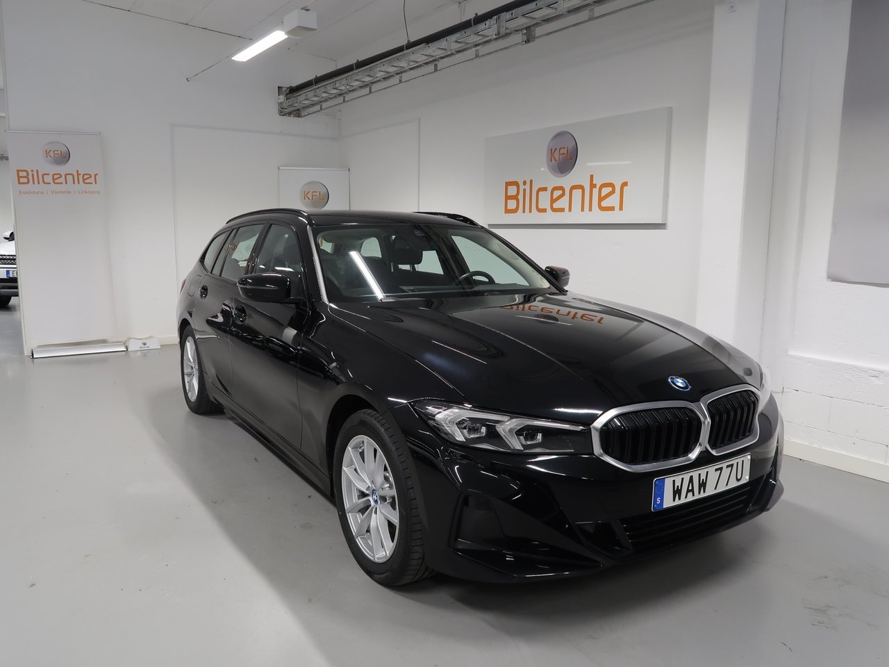 BMW 330 e xDrive Touring V-Däck ingår 2024, kuva 3/10