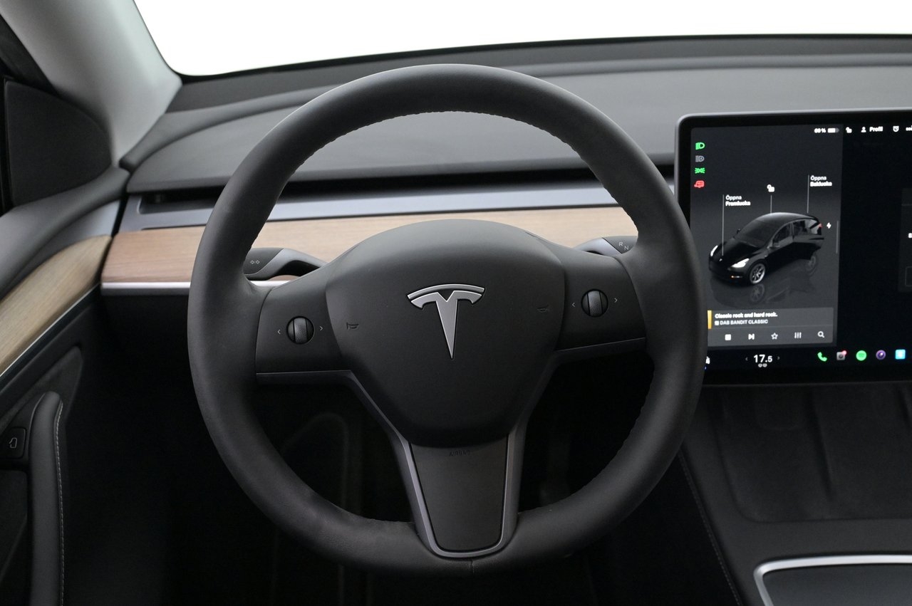 Tesla Model Y Long Range AWD Autopilot 2023, bild 7/10