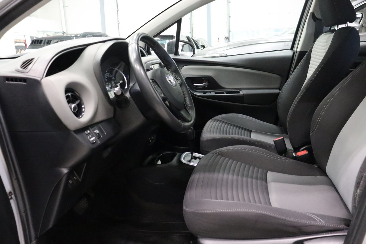 Toyota Yaris 2017, bild 7/10