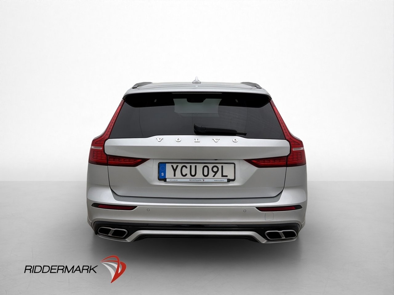 Volvo V60 B4 R-Design B&W Skinn 2021, bild 6/38
