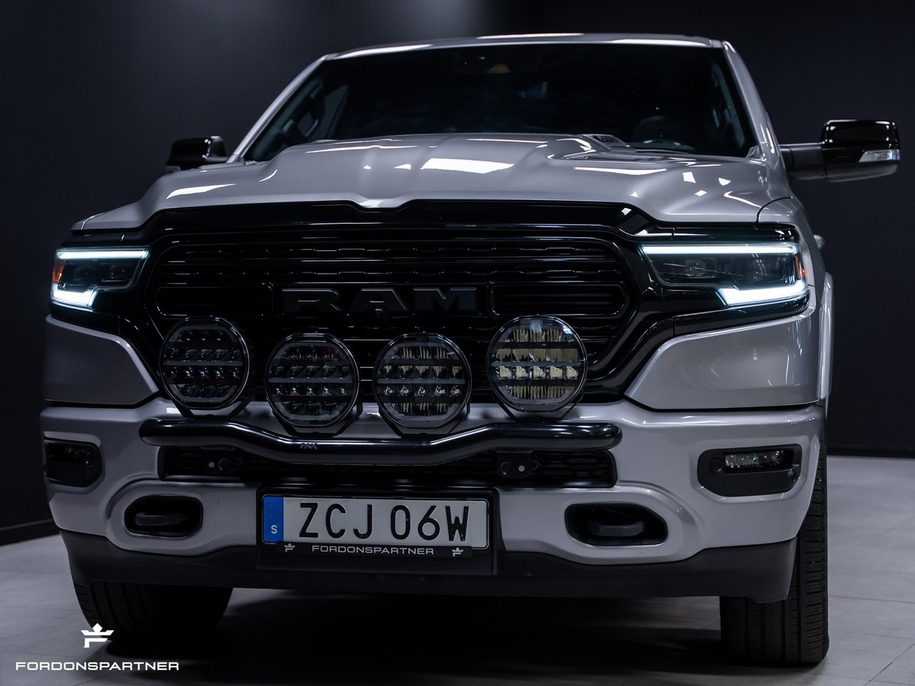 Dodge RAM 1500 2022, photo 2/10